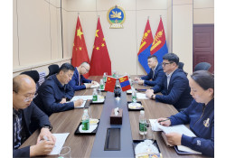 Ерөнхий консул Ш.Оргил ӨМӨЗО-ы ГХГ-ын дарга Пан Хуйг хүлээн авч уулзав.
