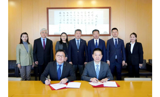 П.Н.ШАСТИНЫ НЭРЭМЖИТ МОНГОЛ УЛСЫН ГУРАВДУГААР ТӨВ ЭМНЭЛЭГ БОЛОН БНХАУ-ЫН БЭЭЖИН ХОТЫН “ЮНИКЭЙР” НЭГДСЭН ЭМНЭЛЭГ ХАМТРАН АЖИЛЛАХААР БОЛЛОО.